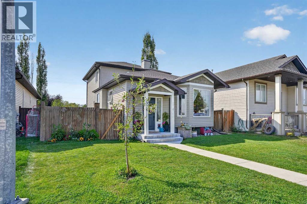 1976 Parkside Close, Coaldale, Alberta  T1H 0A1 - Photo 2 - A2342240