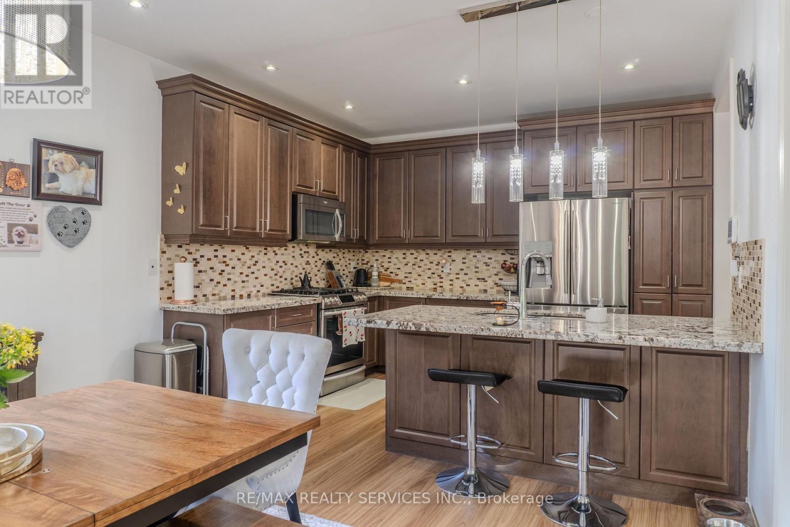 15 Bonnie Braes Drive, Brampton, Ontario  L6Y 0X5 - Photo 17 - W13716350