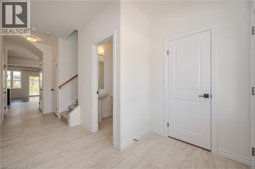 350 Robert Woolner Street, Ayr, Ontario  N0B 1E0 - Photo 4 - 40860918