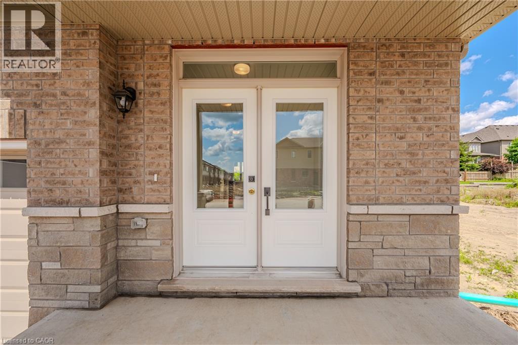 350 Robert Woolner Street, Ayr, Ontario  N0B 1E0 - Photo 2 - 40860918