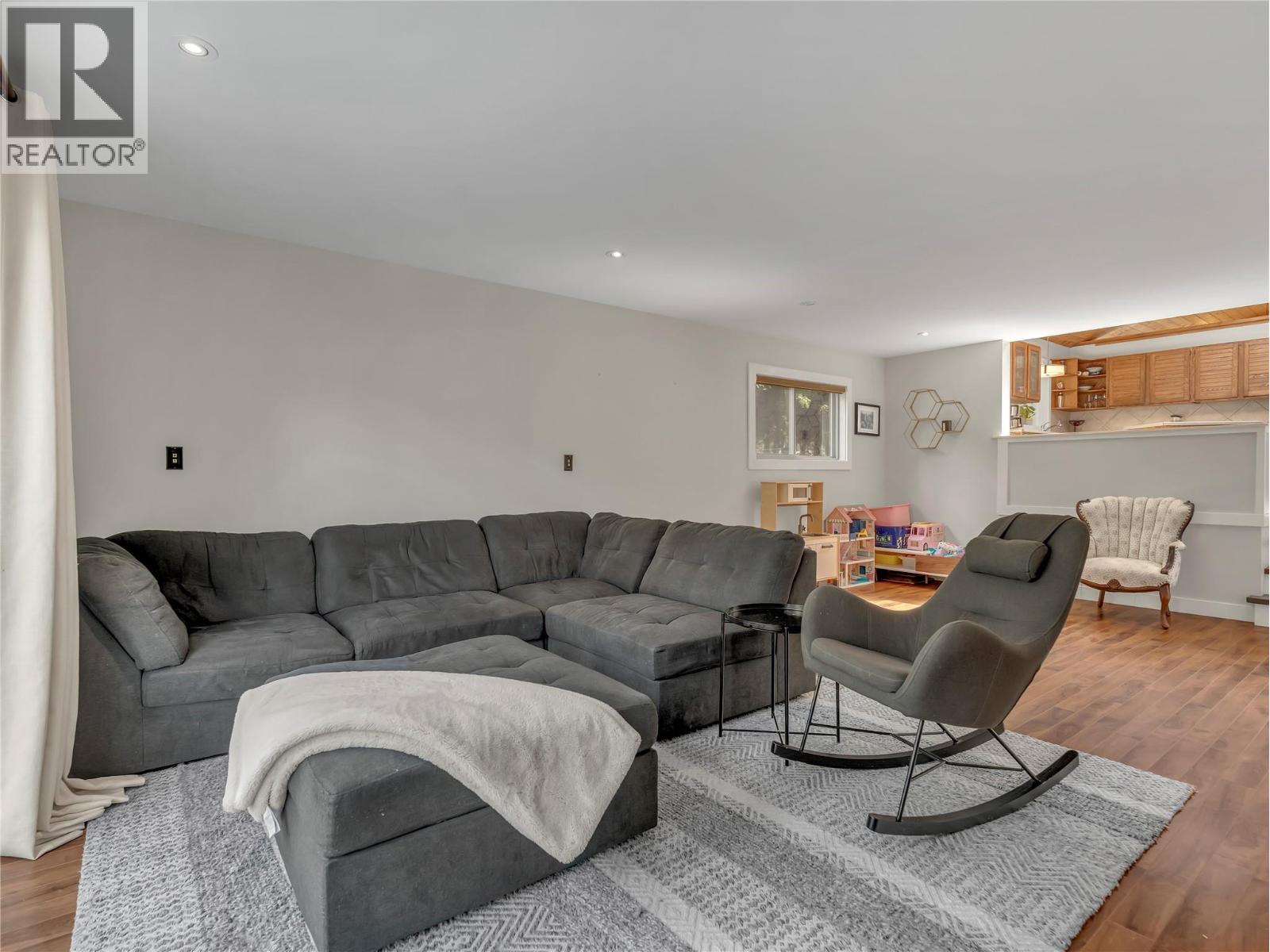 157 Adams Crescent, Penticton, British Columbia  V2A 7B6 - Photo 14 - 10399473