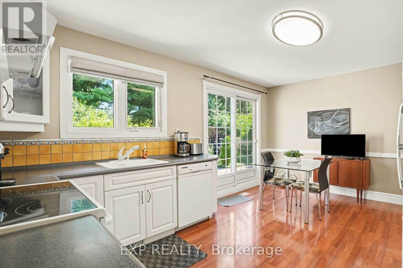 1347 Metz Crescent, Ottawa, Ontario  K1K 3Z6 - Photo 11 - X13749948