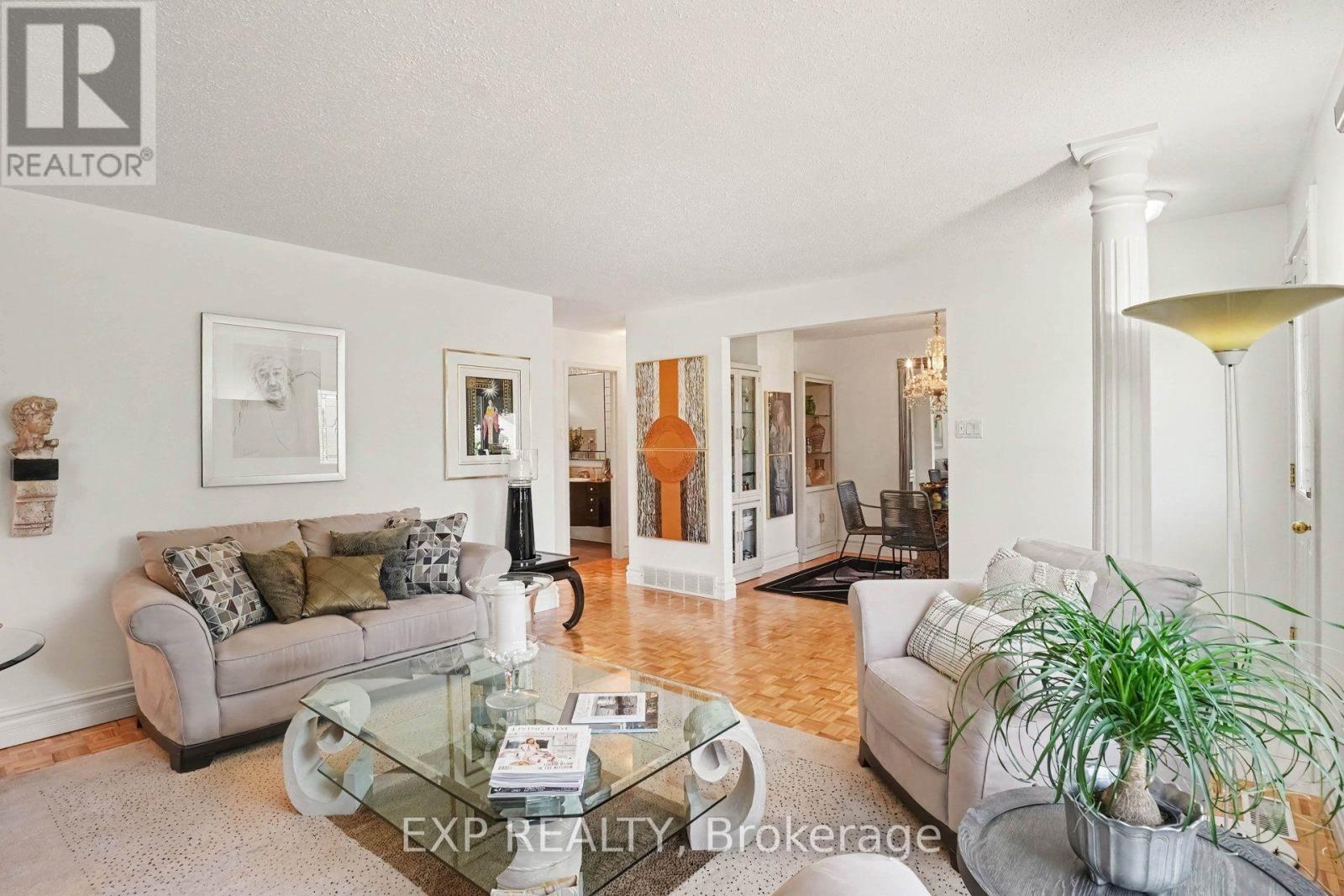 1347 Metz Crescent, Ottawa, Ontario  K1K 3Z6 - Photo 6 - X13749948