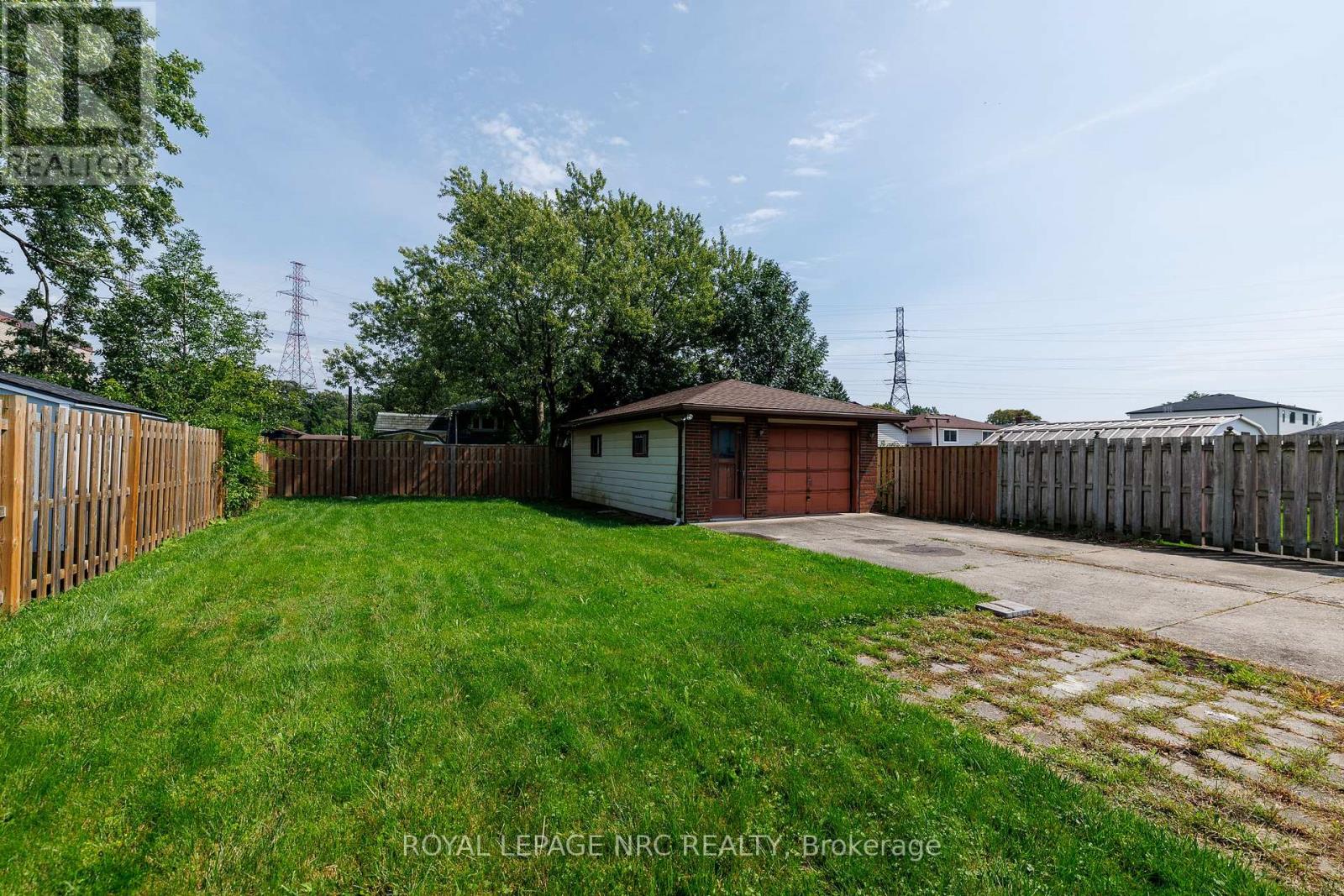 15 Memorial Park Drive, Welland, Ontario  L3B 1A5 - Photo 10 - X13749936