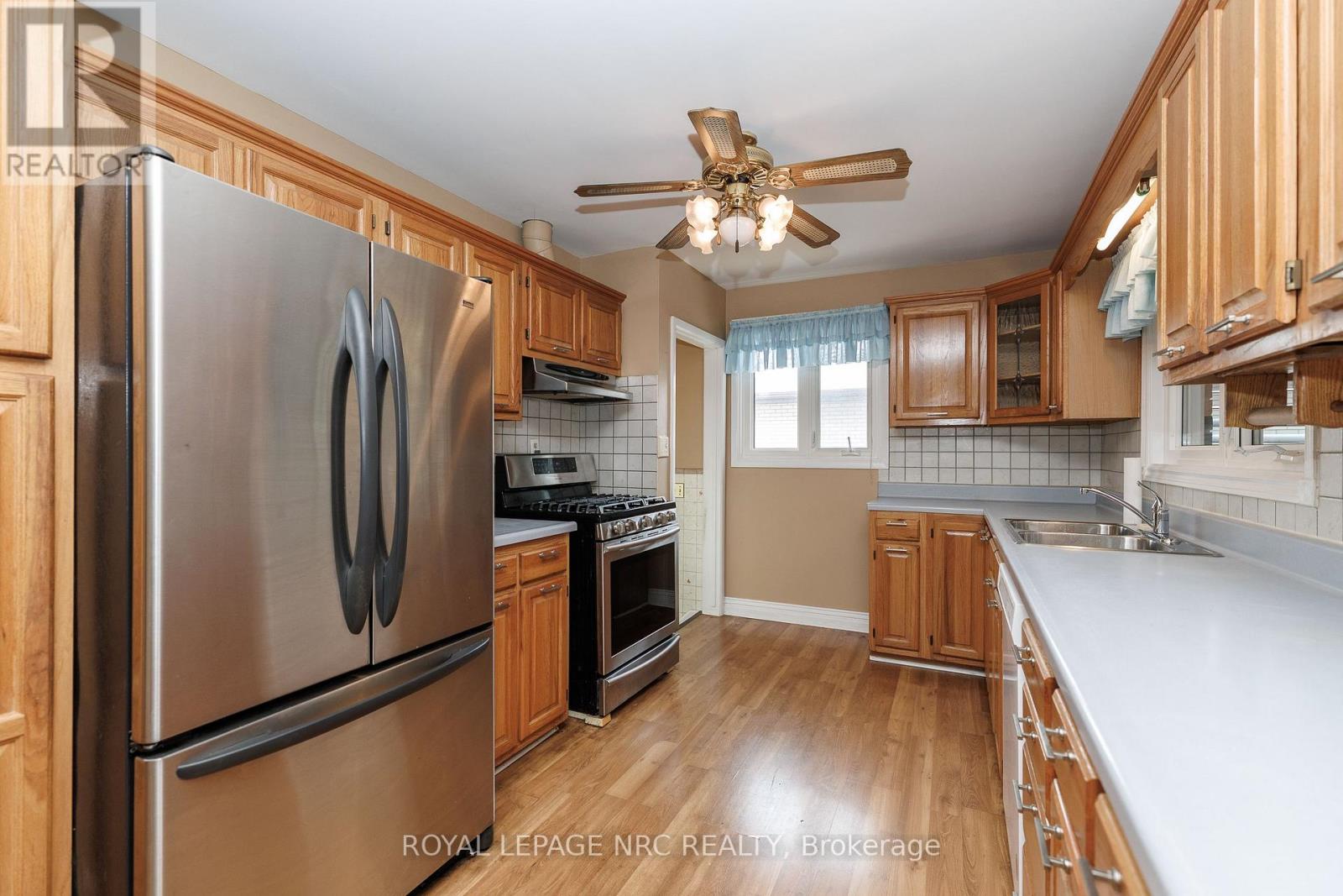 15 Memorial Park Drive, Welland, Ontario  L3B 1A5 - Photo 17 - X13749936