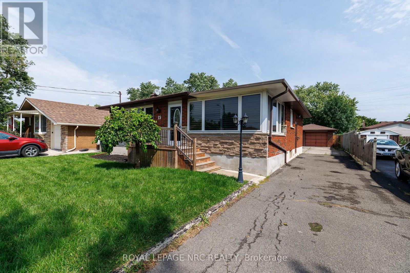 15 Memorial Park Drive, Welland, Ontario  L3B 1A5 - Photo 6 - X13749936