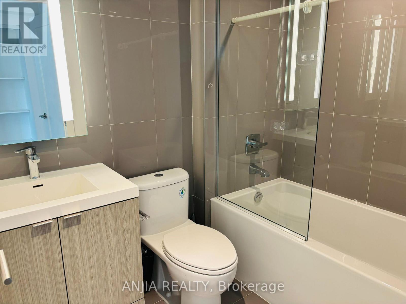 622 - 585 Bloor Street E, Toronto, Ontario  M4W 0B3 - Photo 8 - C13749958