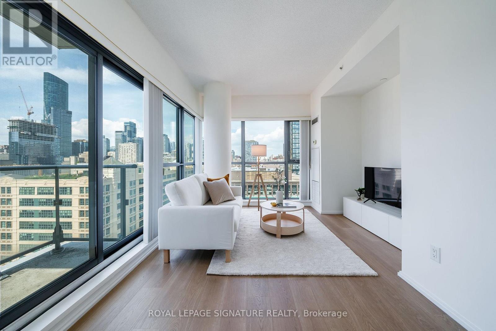 1809 - 159 Dundas Street E, Toronto, Ontario  M5B 1E4 - Photo 3 - C13749968