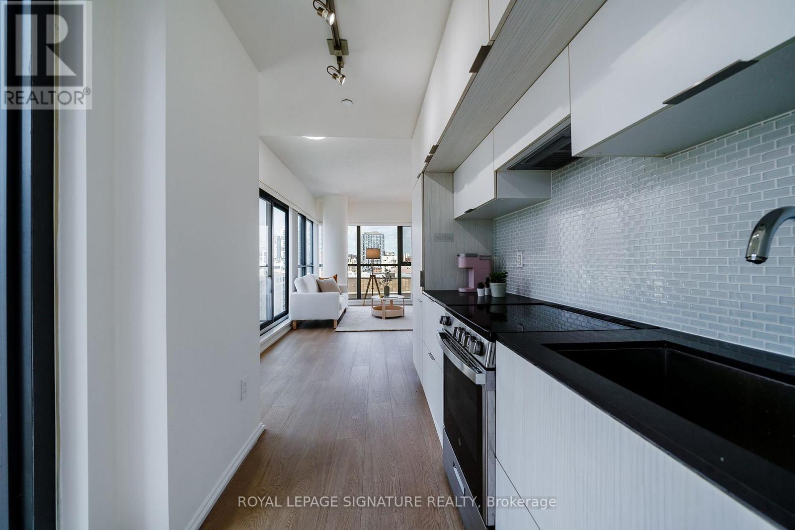 1809 - 159 Dundas Street E, Toronto, Ontario  M5B 1E4 - Photo 9 - C13749968
