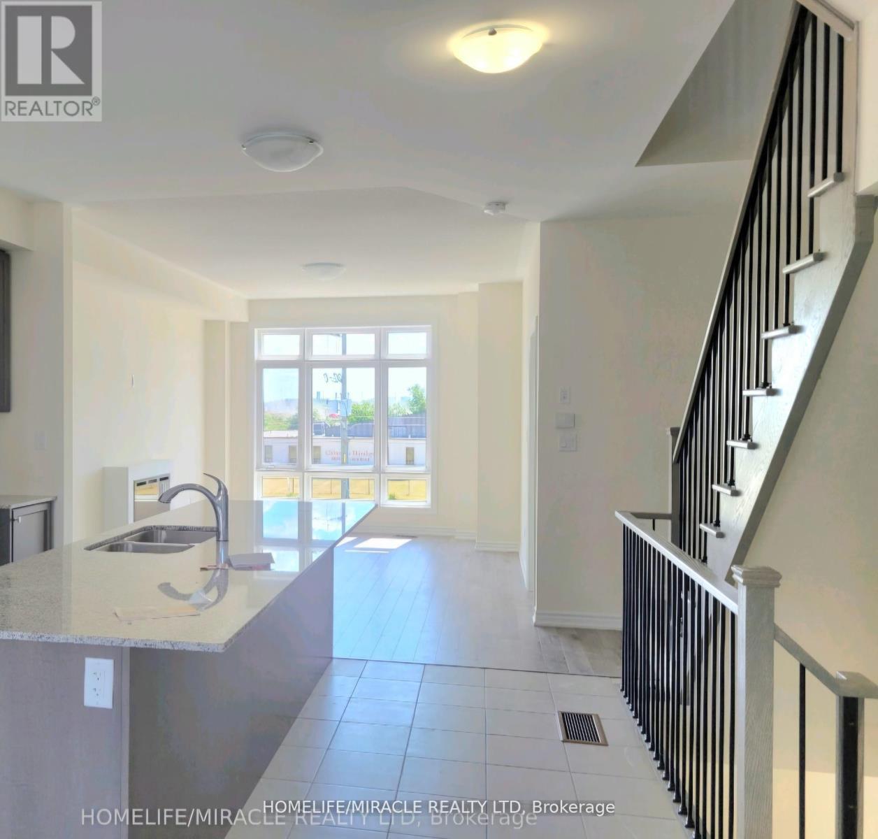 64 Purple Sage Drive, Brampton, Ontario  L6P 4N9 - Photo 2 - W13749950