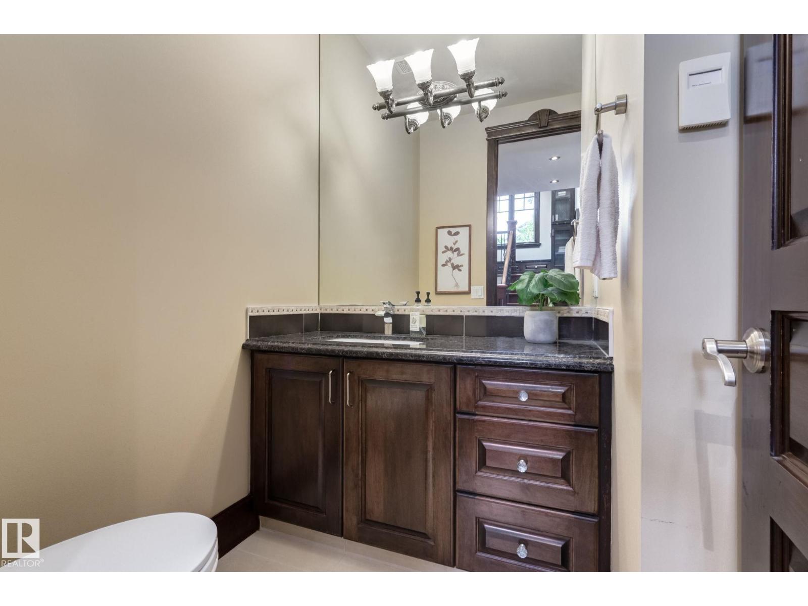 1840 Westmount BV