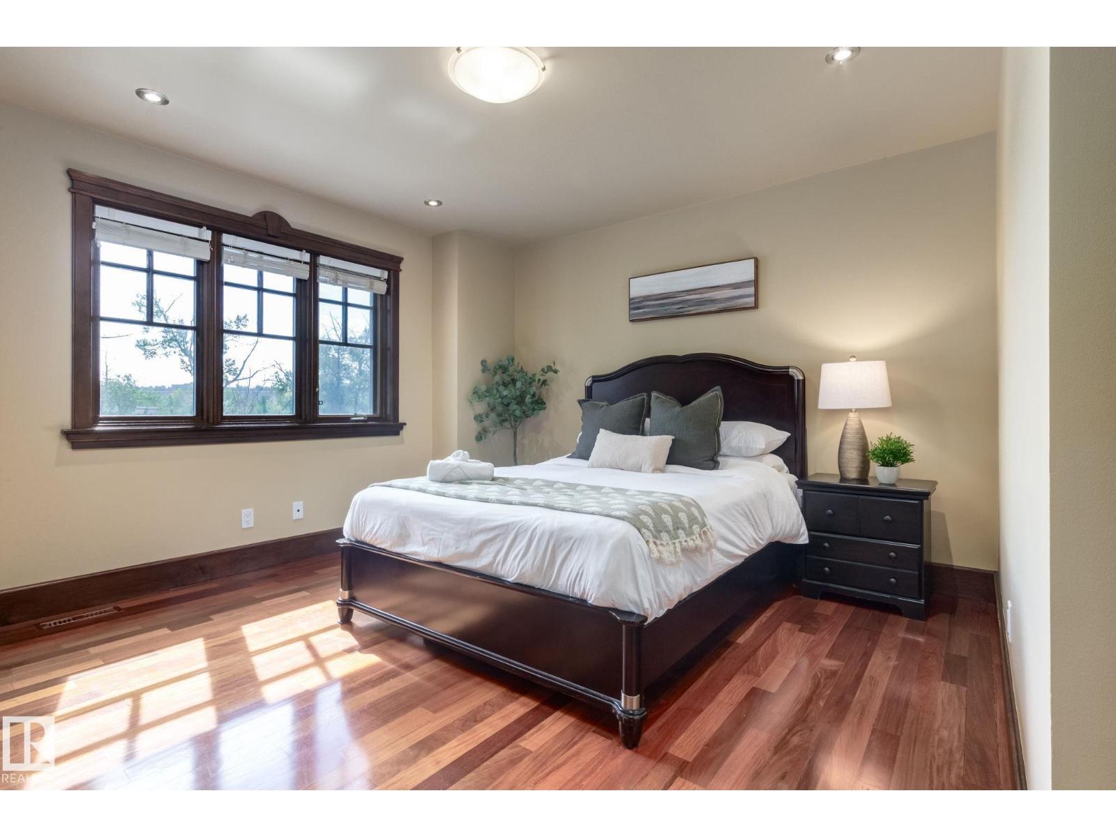1840 Westmount BV