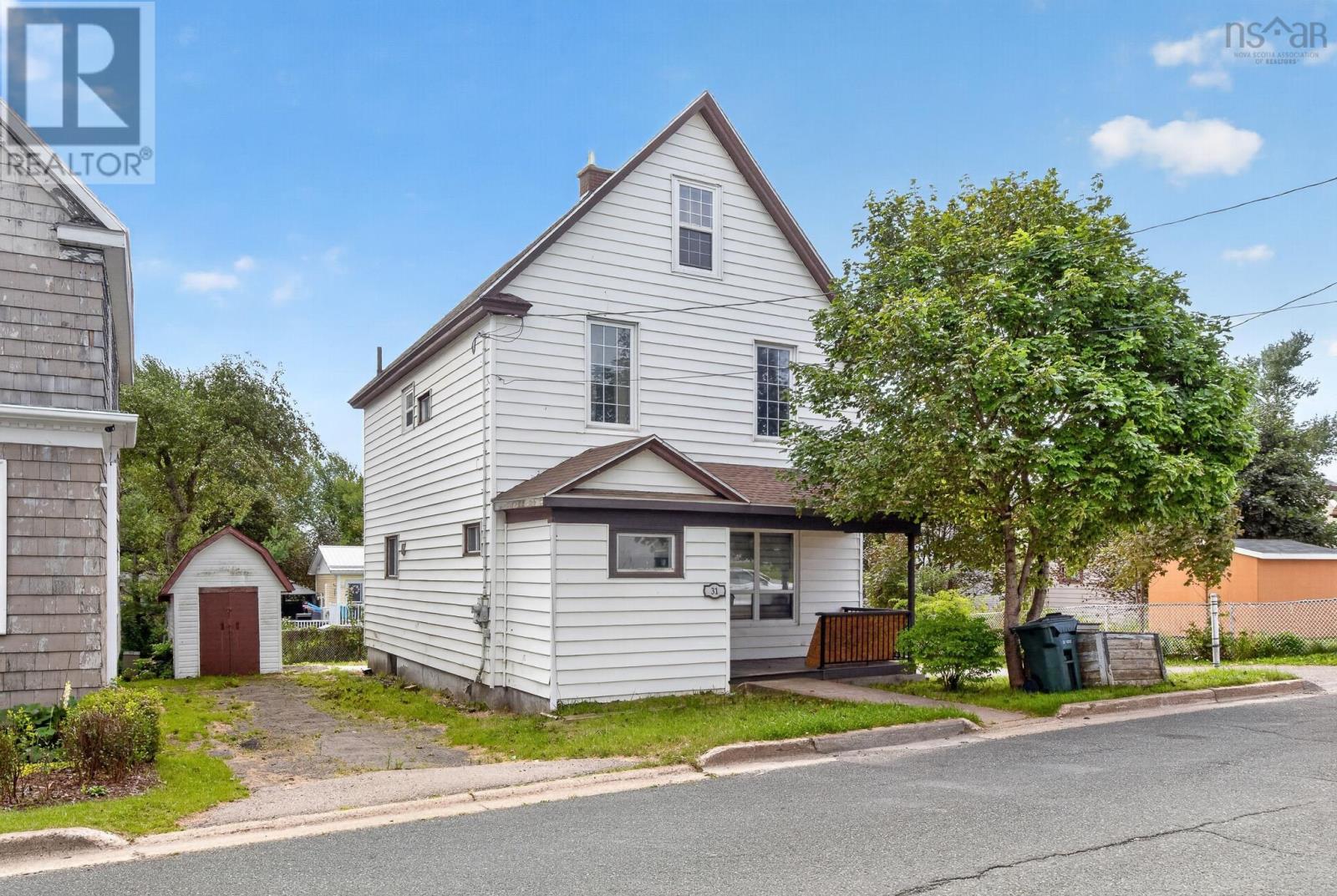 31 Marconi Street, Glace Bay, Nova Scotia