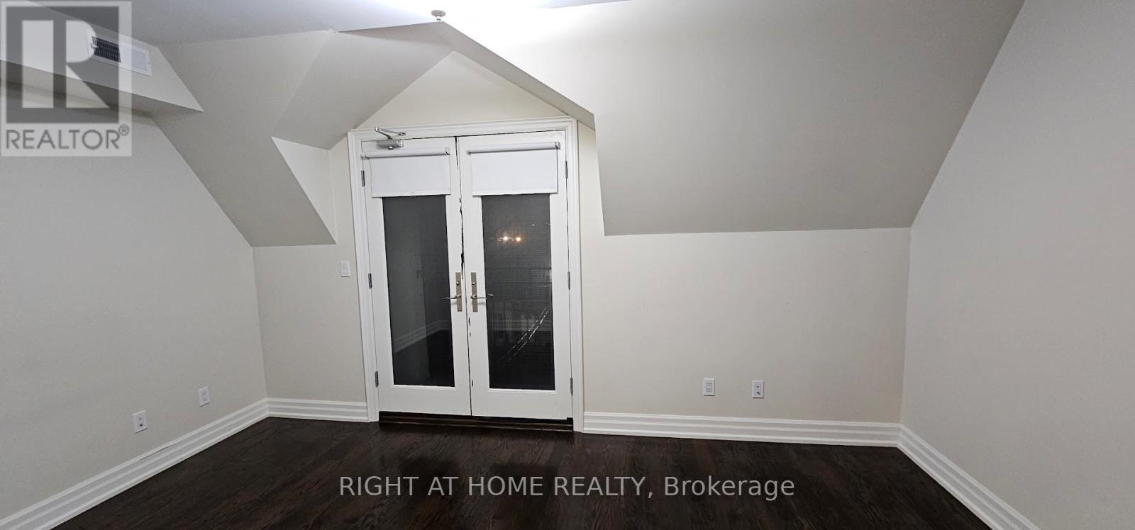 730 Shaw Street, Toronto, Ontario  M6G 3L7 - Photo 11 - C13749978