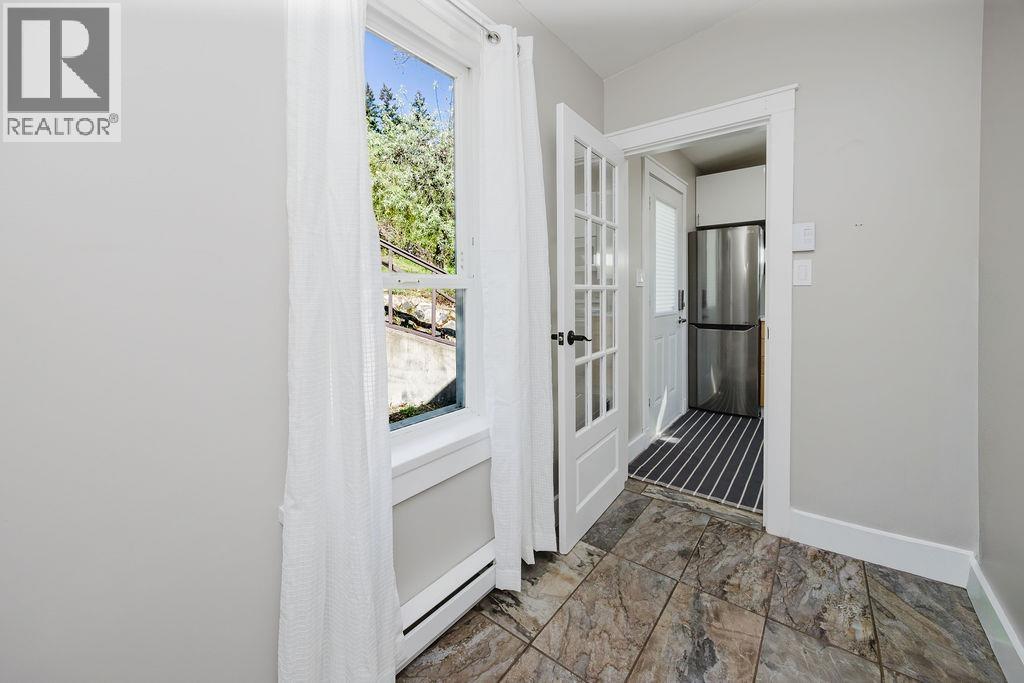 462 Central Avenue, Gibsons, British Columbia  V0N 1V1 - Photo 15 - R3161897