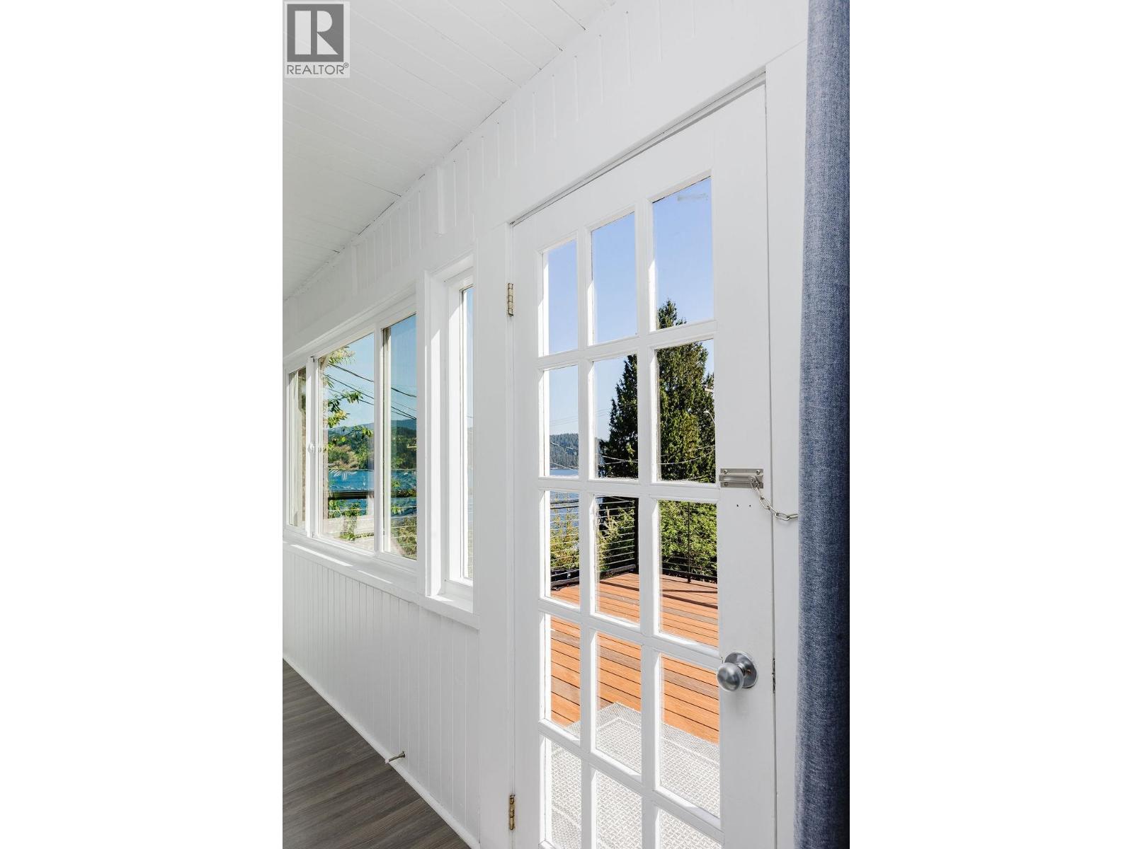 462 Central Avenue, Gibsons, British Columbia  V0N 1V1 - Photo 29 - R3161897