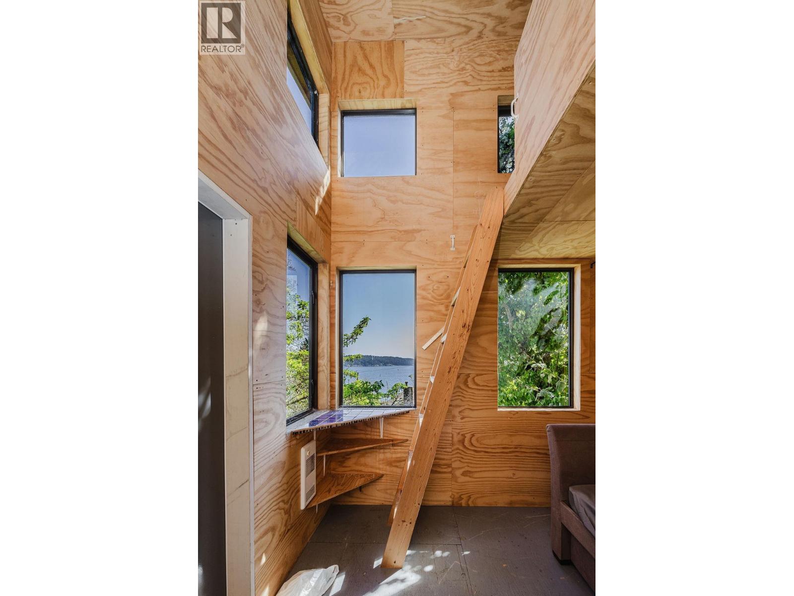 462 Central Avenue, Gibsons, British Columbia  V0N 1V1 - Photo 34 - R3161897