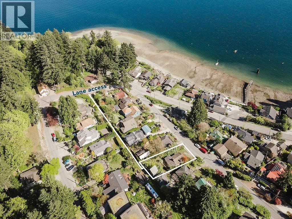 462 Central Avenue, Gibsons, British Columbia  V0N 1V1 - Photo 5 - R3161897