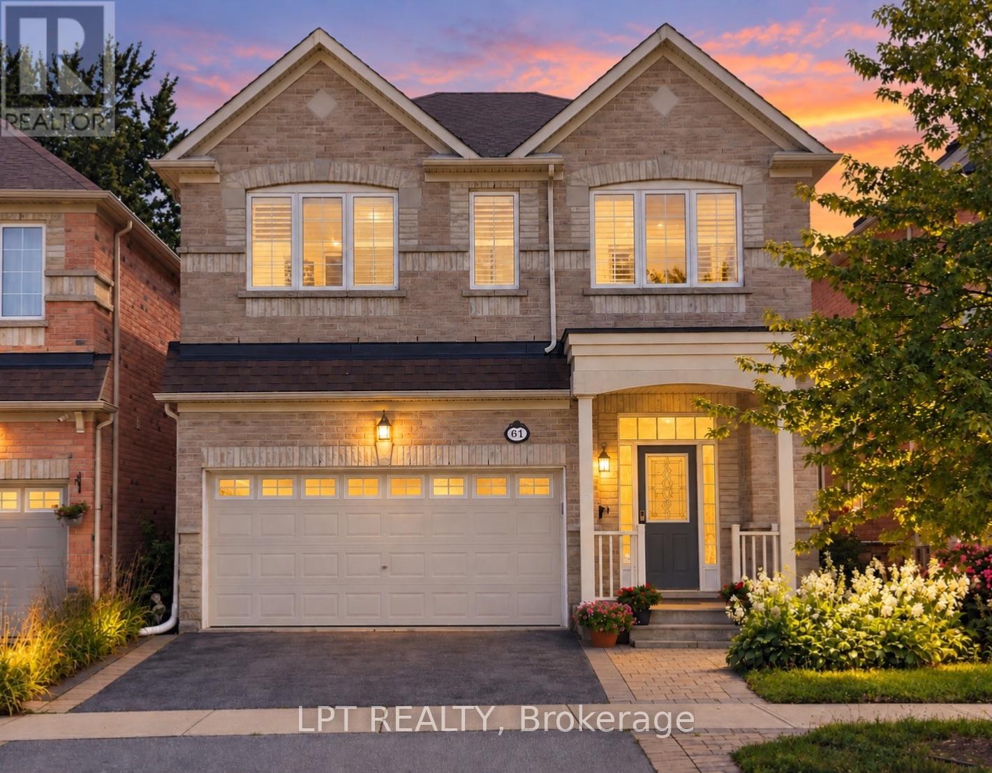 61 MINERVA AVENUE, Toronto, Ontario