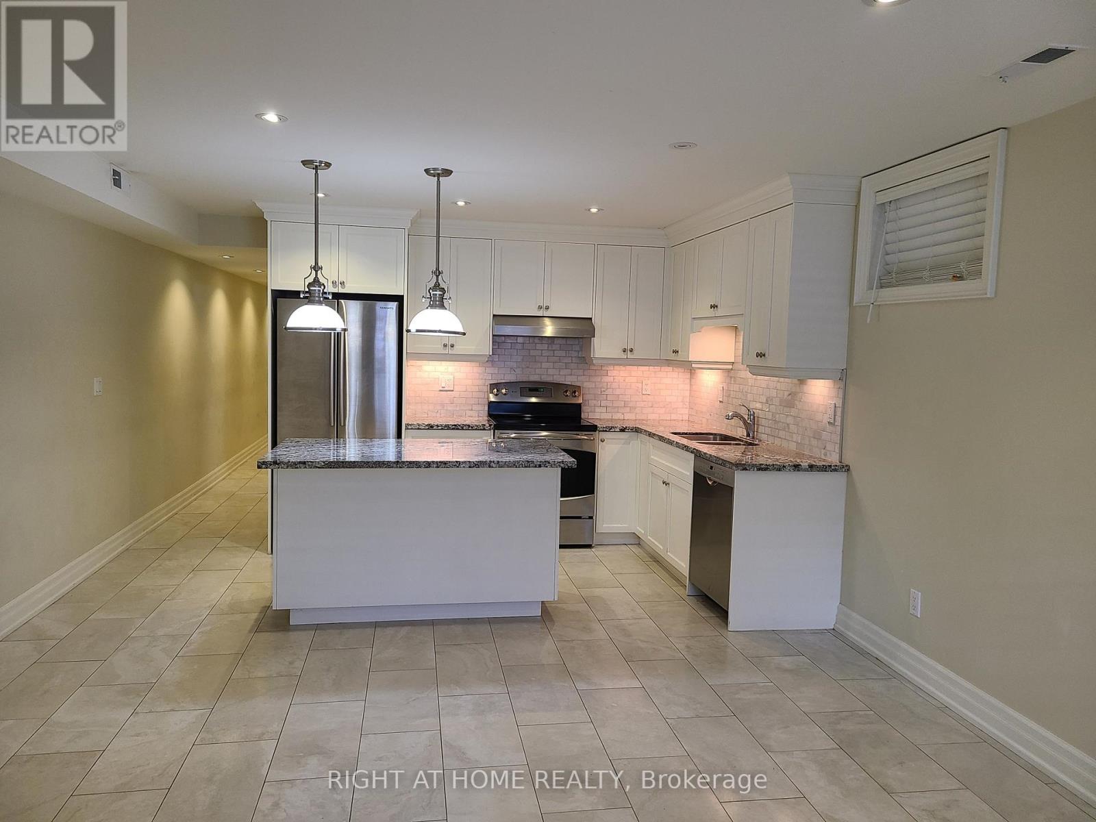 730 Shaw Street, Toronto, Ontario  M6G 3L7 - Photo 40 - C13749978
