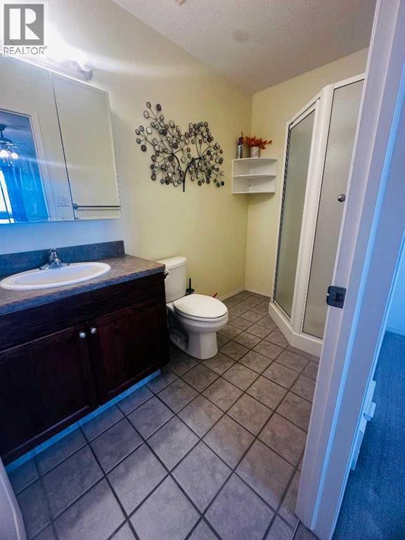 10625 Royal Oaks Drive, Grande Prairie, Alberta  T8V 8G3 - Photo 14 - A2343139