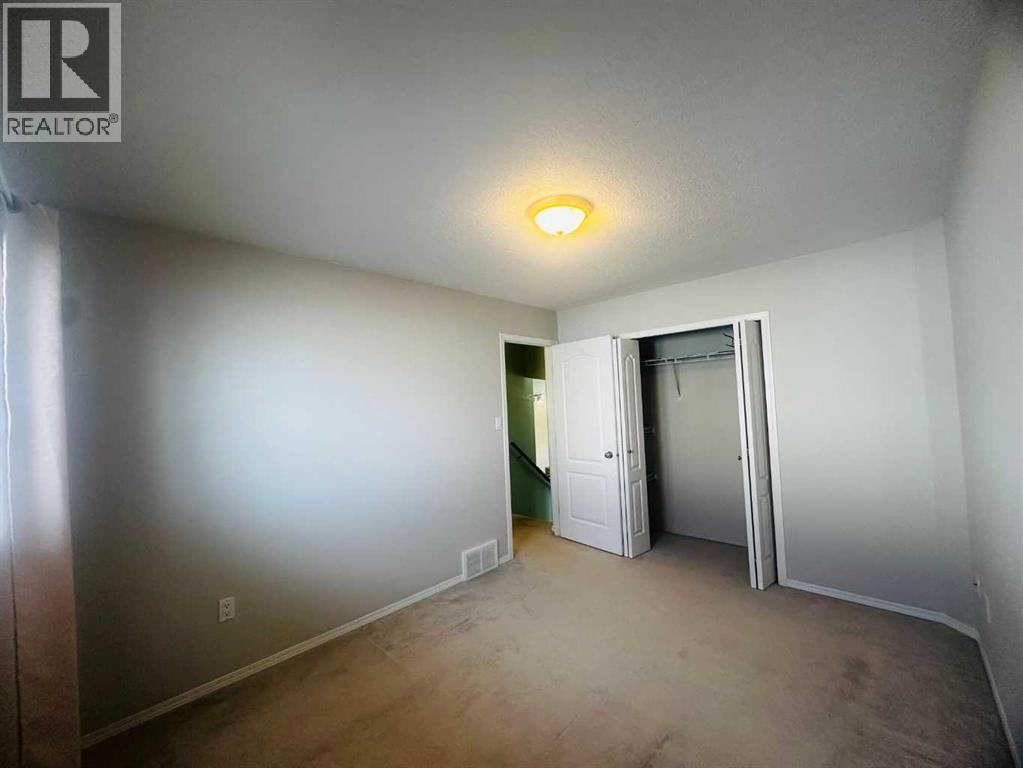 10625 Royal Oaks Drive, Grande Prairie, Alberta  T8V 8G3 - Photo 10 - A2343139