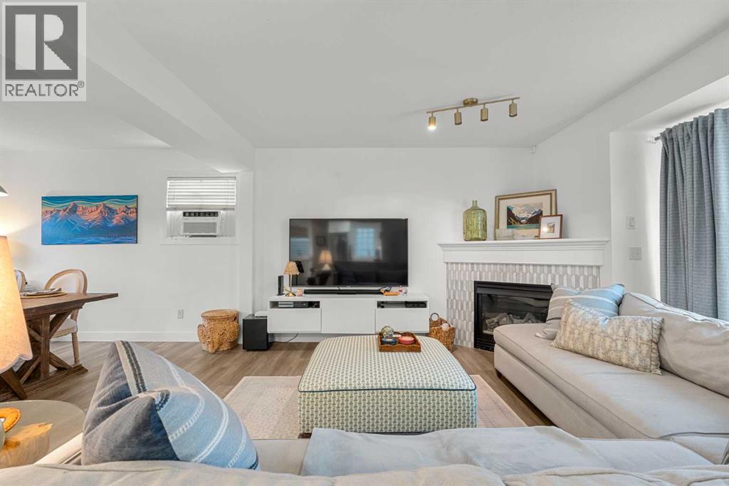 4553 Passchendaele Road SW, Calgary, Alberta  T2T 6C9 - Photo 6 - A2341717