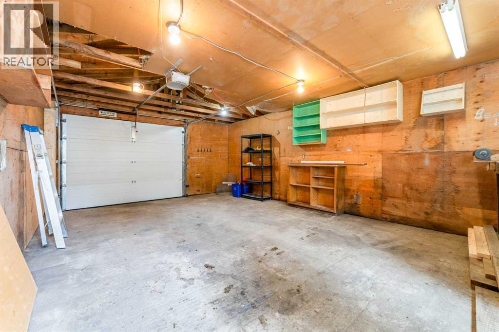 2906 Doverville Crescent Se, Calgary, Alberta  T2B 1T0 - Photo 35 - A2337441