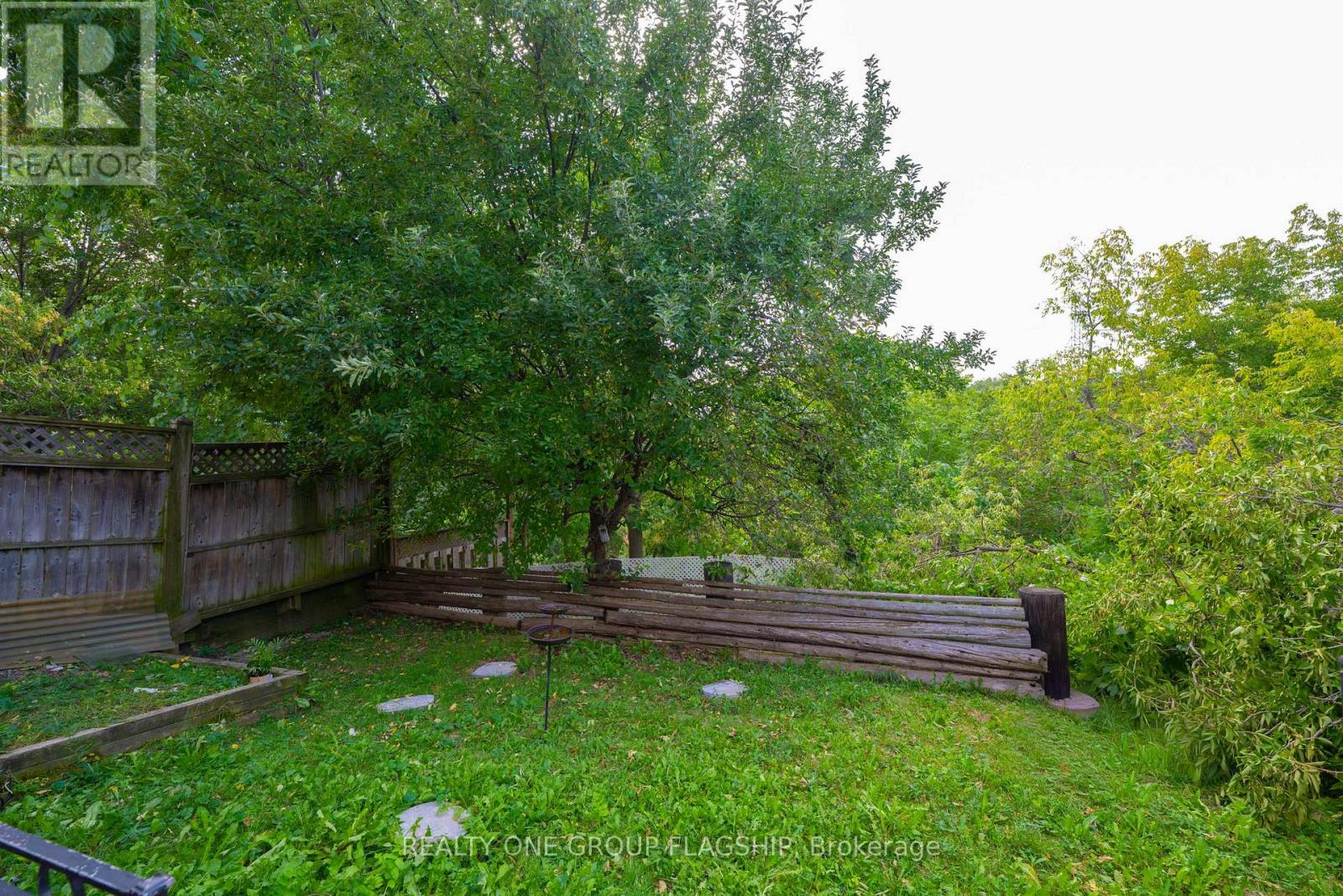 12 Azalea Court, Toronto, Ontario  M9M 1V1 - Photo 13 - W13740370