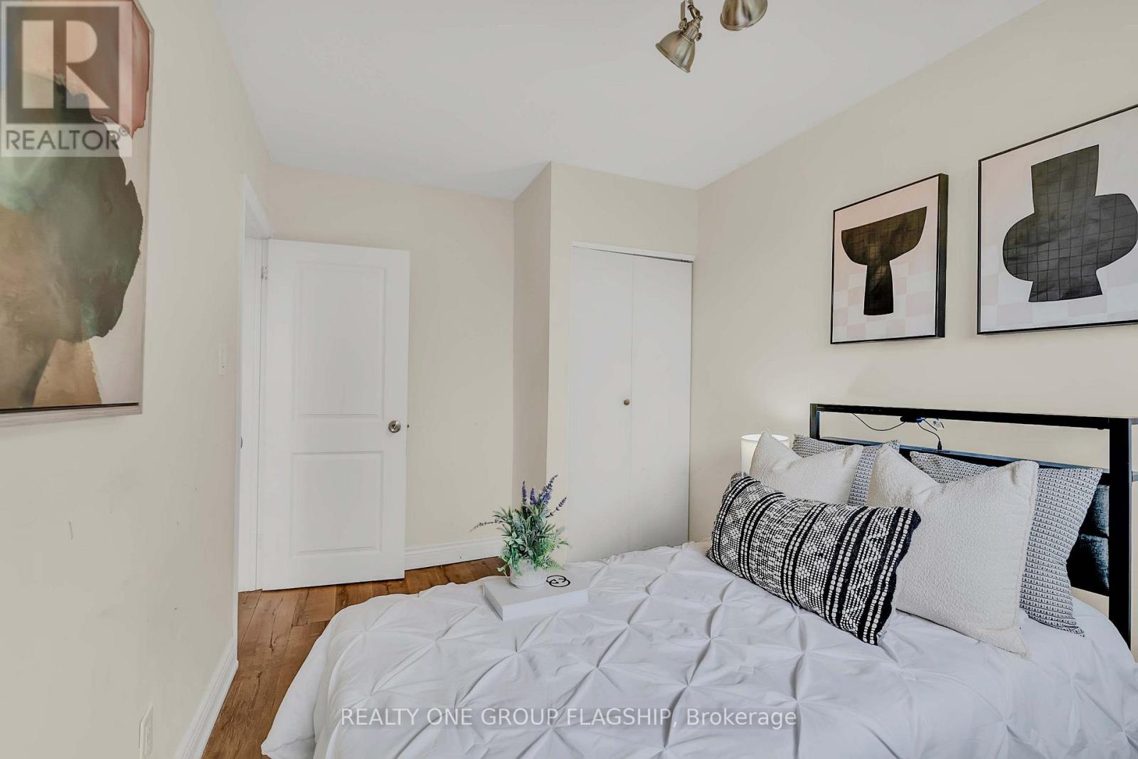 12 Azalea Court, Toronto, Ontario  M9M 1V1 - Photo 24 - W13740370