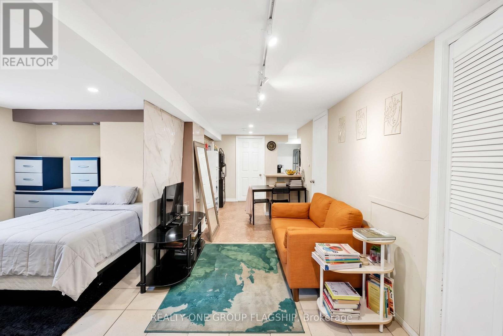12 Azalea Court, Toronto, Ontario  M9M 1V1 - Photo 32 - W13740370