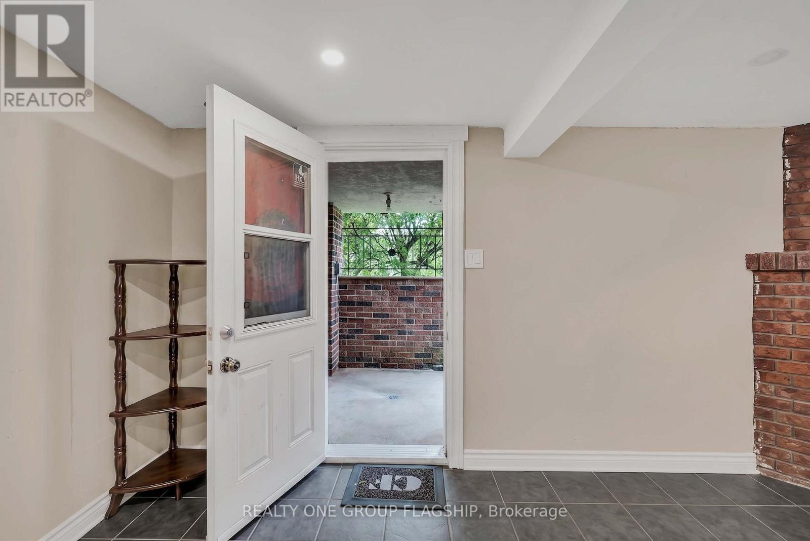 12 Azalea Court, Toronto, Ontario  M9M 1V1 - Photo 35 - W13740370