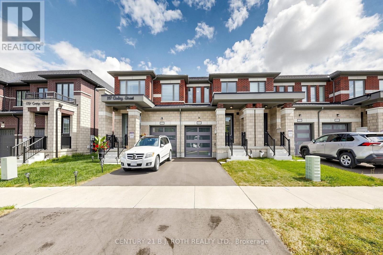 115 CORLEY STREET E, Kawartha Lakes, Ontario