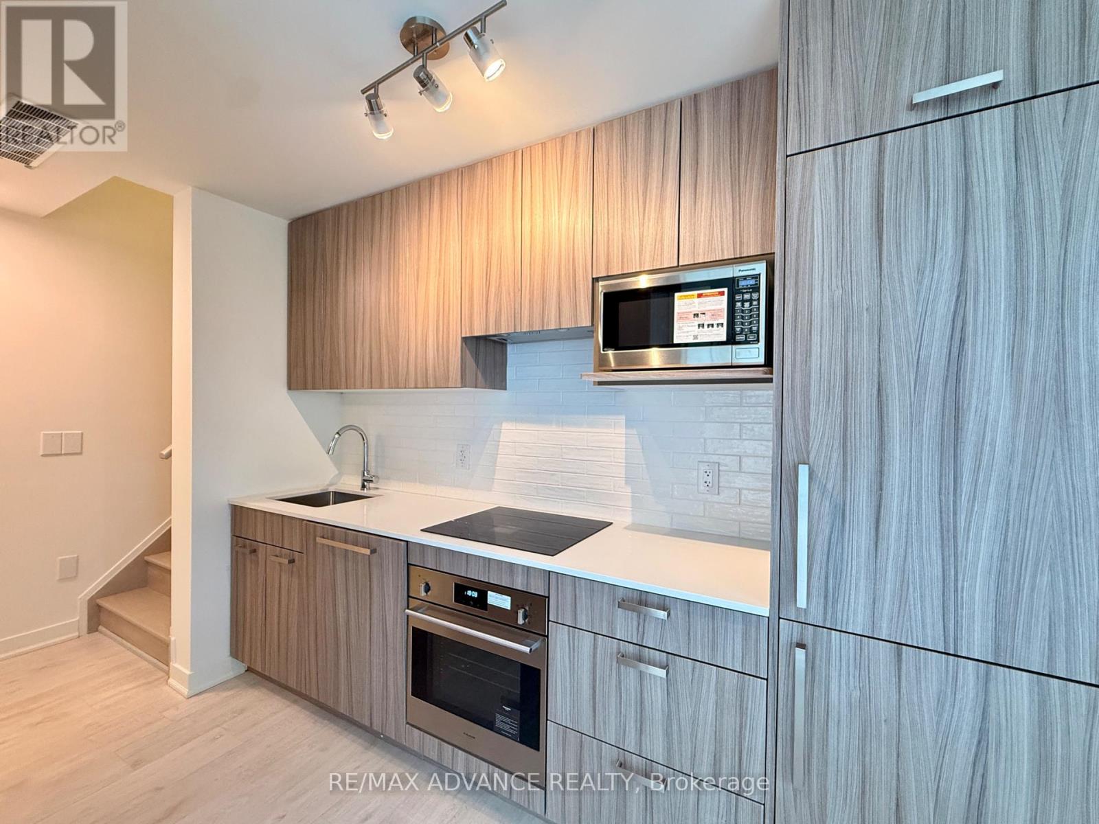 3 - 75 Curlew Drive, Toronto, Ontario  M3A 0A9 - Photo 3 - C13726148