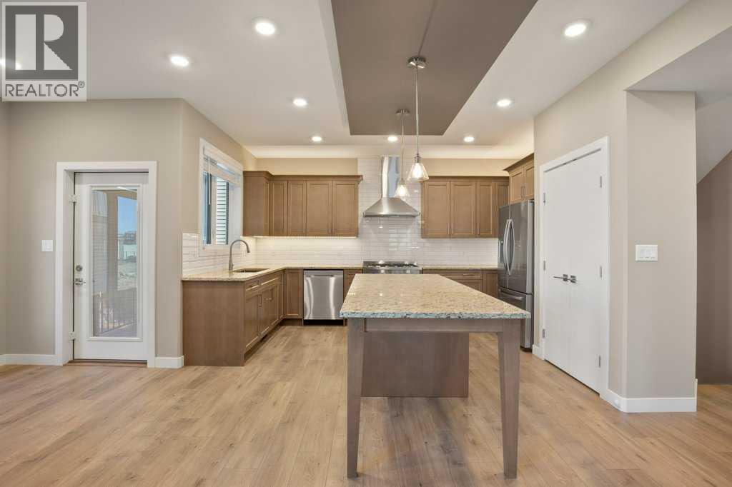 26 Tagish Avenue, Red Deer, Alberta T4P 0Y6 - Photo 2 - A2343043