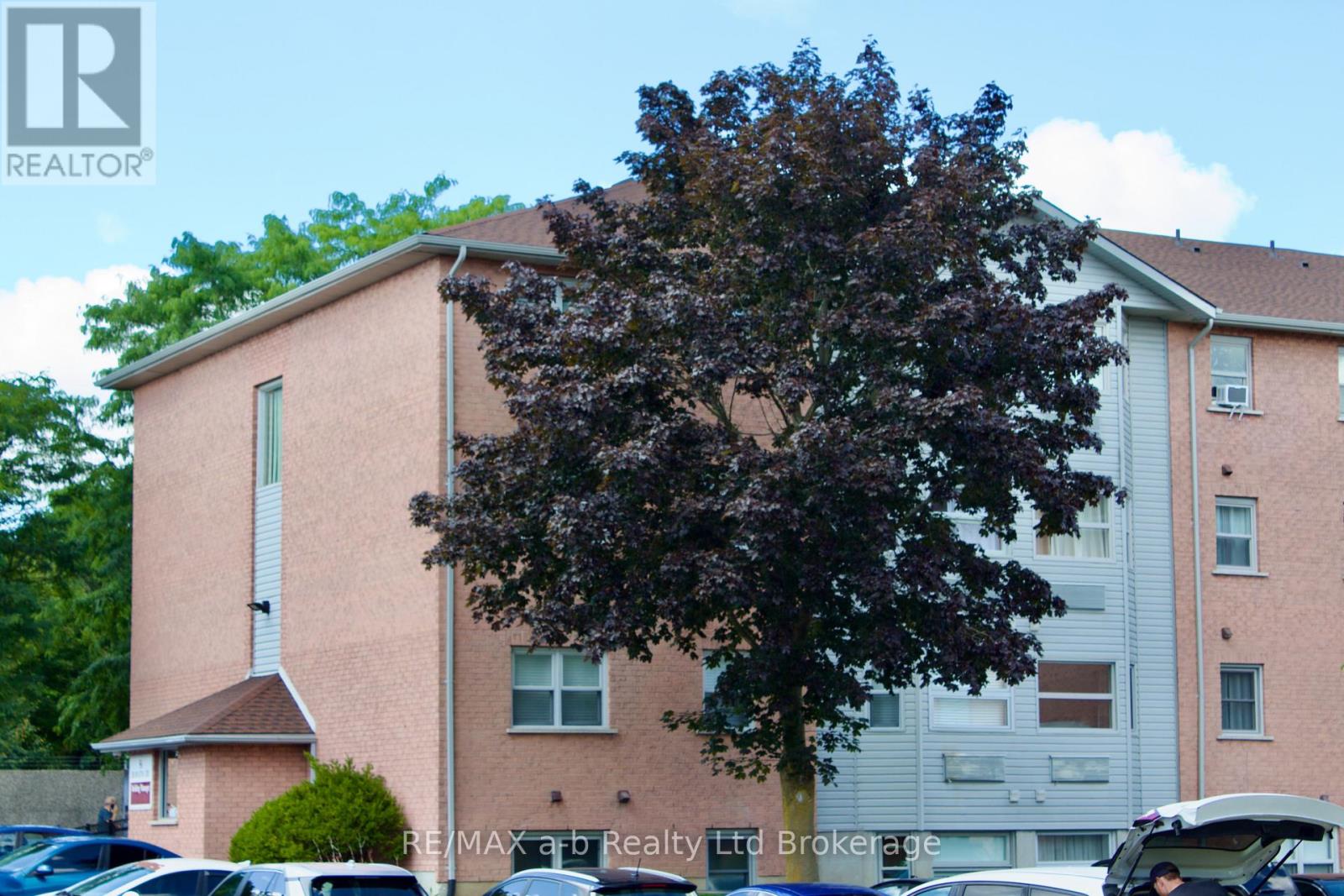 46 - 56 HIAWATHA ROAD, Woodstock, Ontario