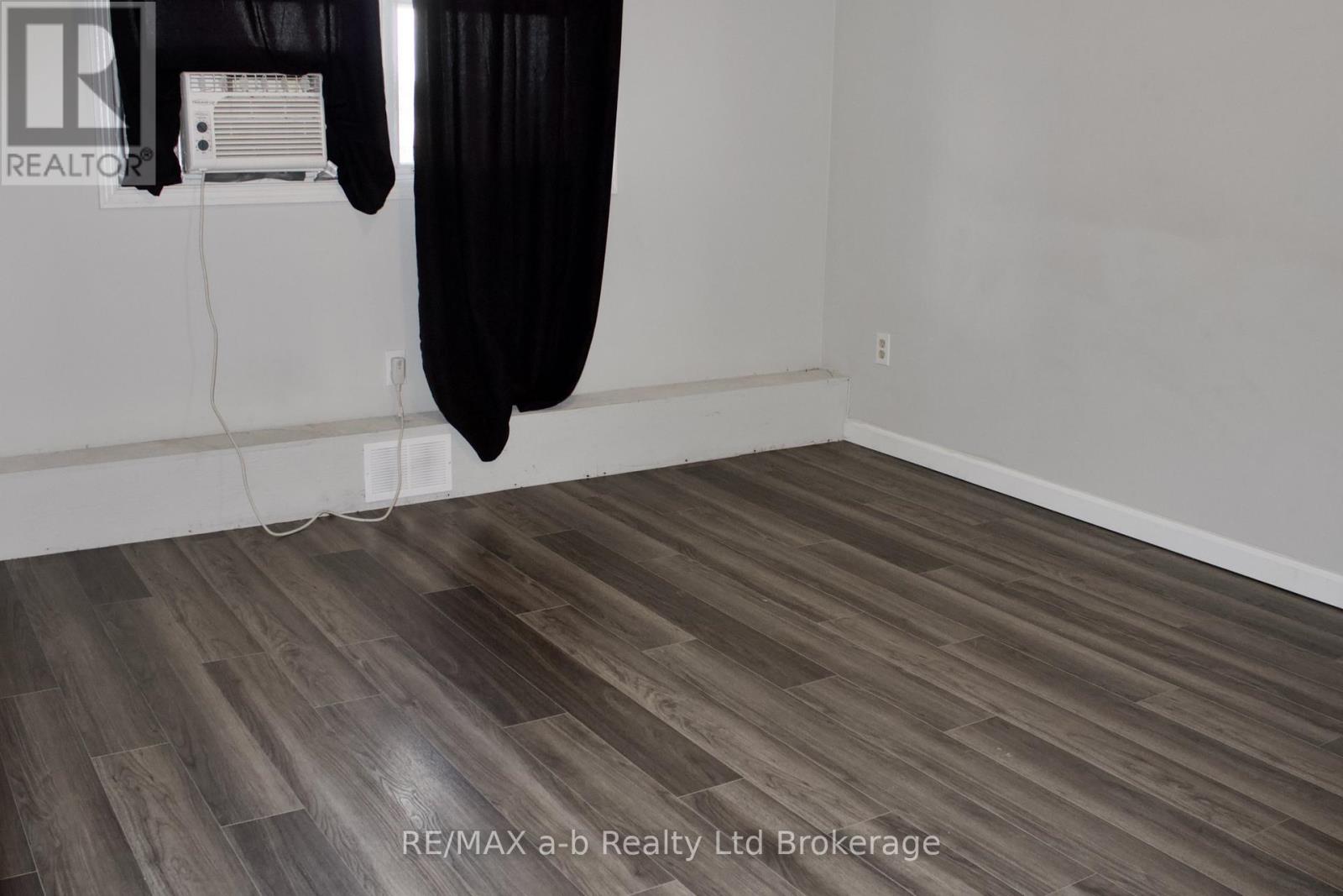 46 - 56 Hiawatha Road, Woodstock, Ontario  N4T 1P2 - Photo 16 - X13750054