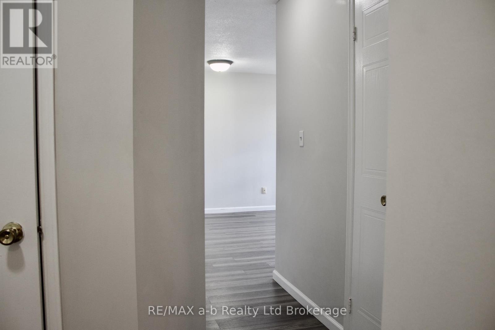 46 - 56 Hiawatha Road, Woodstock, Ontario  N4T 1P2 - Photo 5 - X13750054