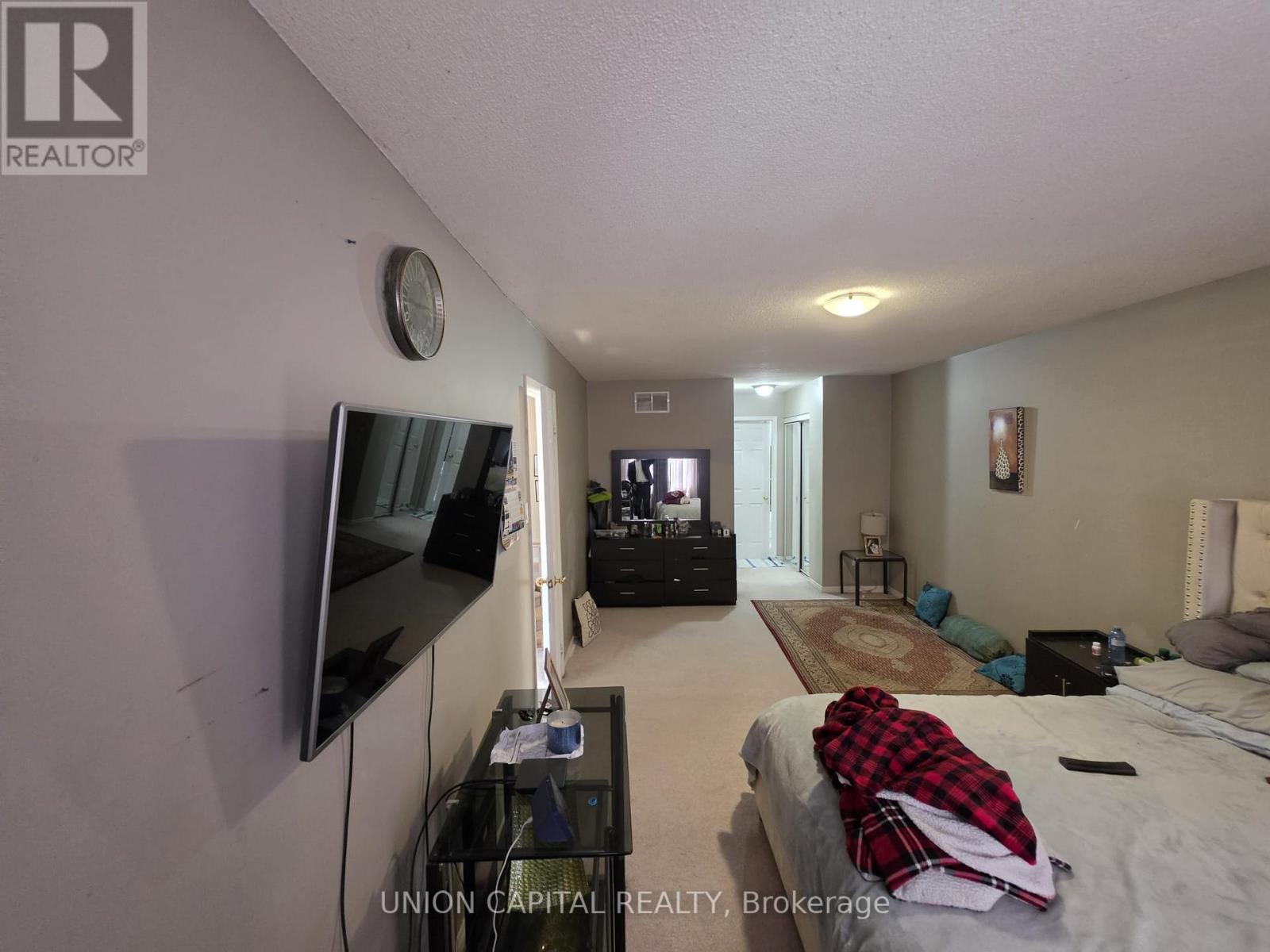 2363 Strathmore Crescent, Pickering, Ontario  L1X 2H3 - Photo 27 - E13750050