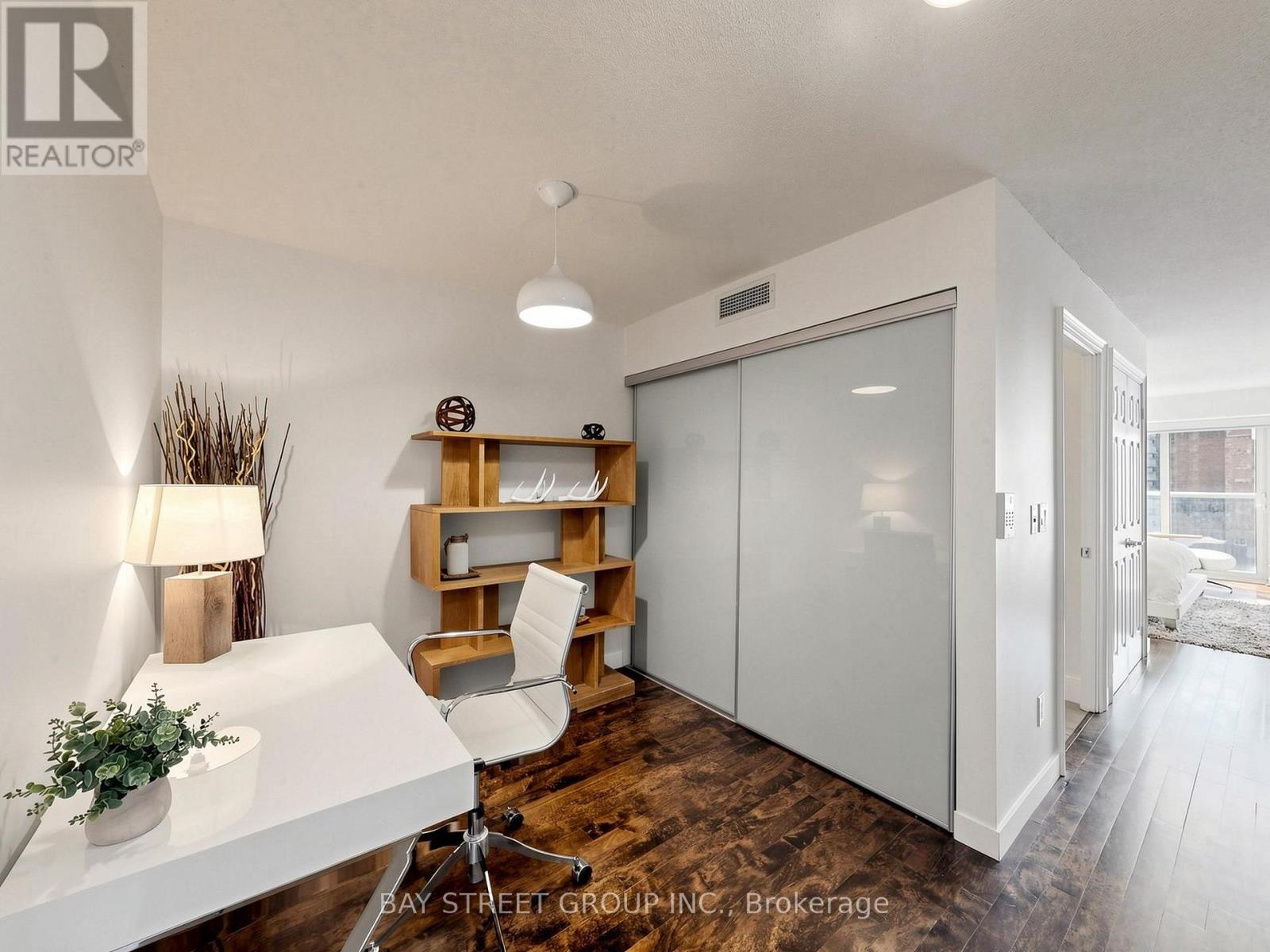 1134 - 250 Wellington Street W, Toronto, Ontario  M5V 3P6 - Photo 14 - C13749698