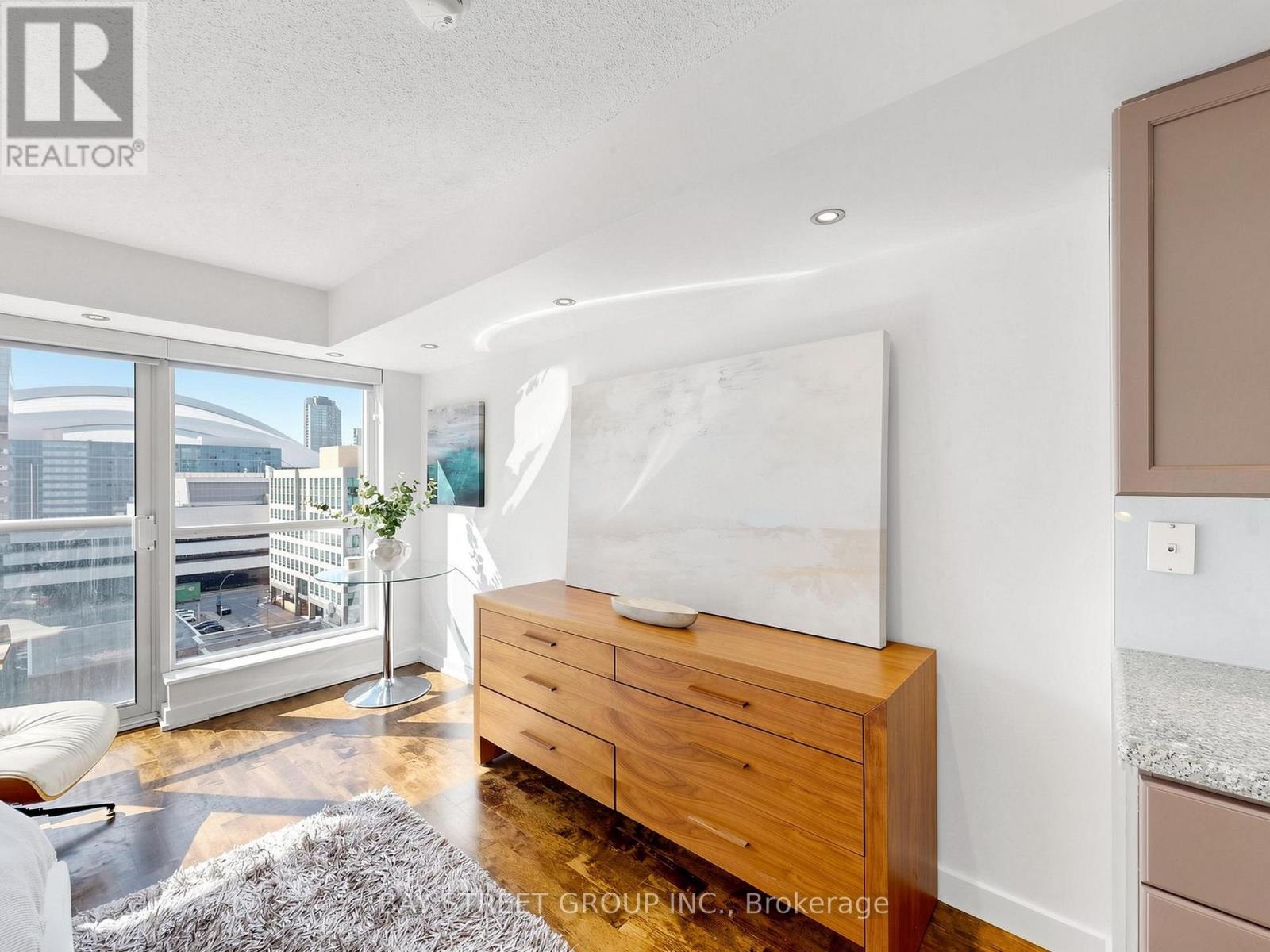 1134 - 250 Wellington Street W, Toronto, Ontario  M5V 3P6 - Photo 7 - C13749698