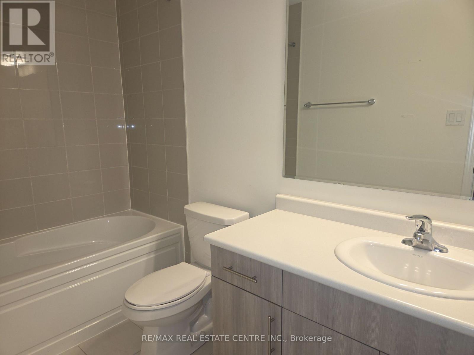 975 WHITLOCK AVENUE, Milton, Ontario