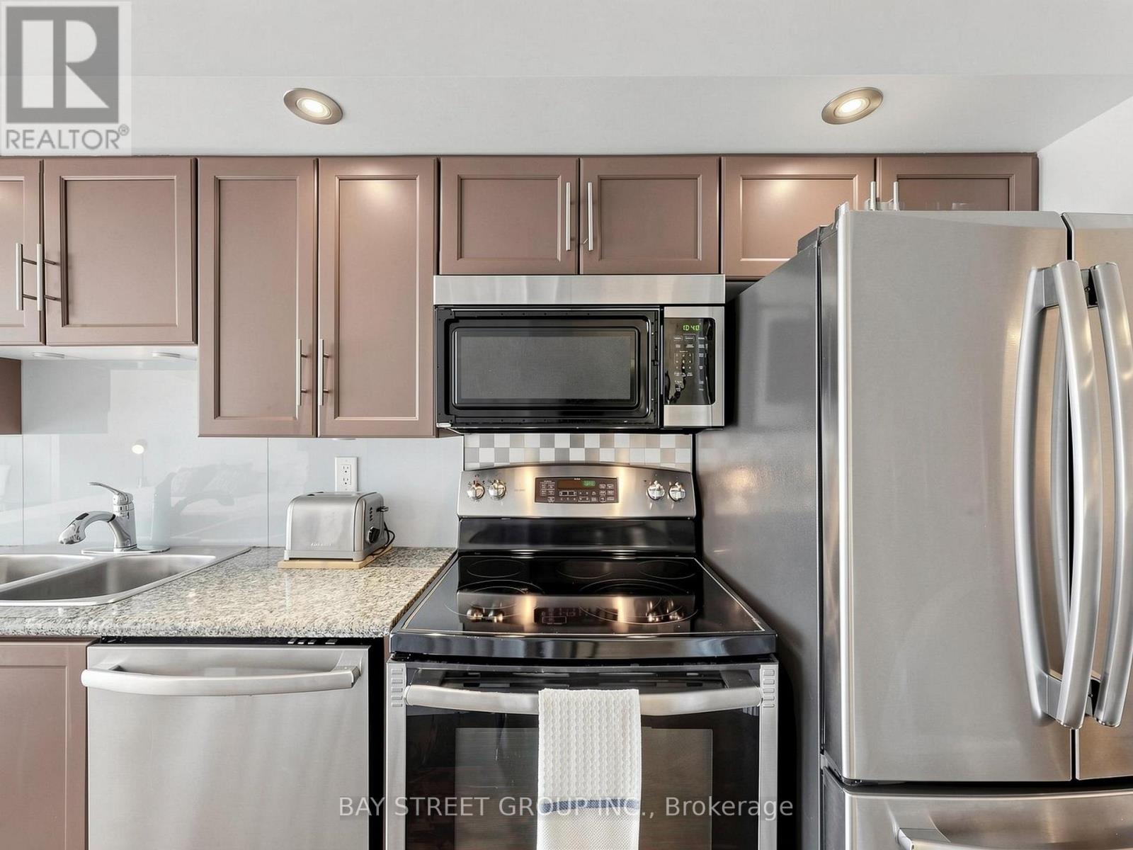 1134 - 250 Wellington Street W, Toronto, Ontario  M5V 3P6 - Photo 13 - C13749698