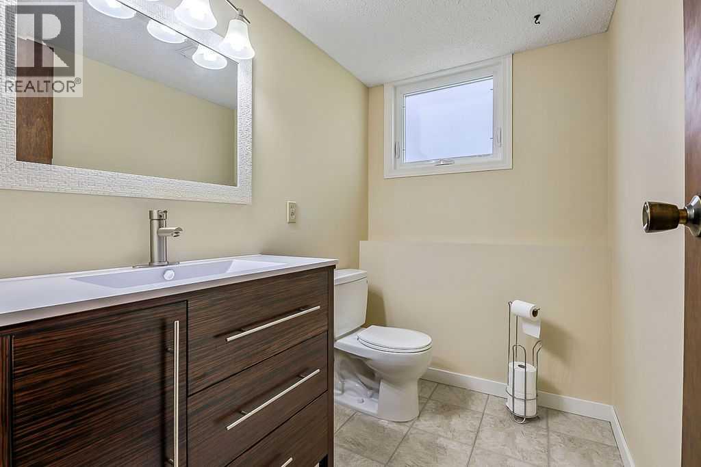 55 Suntree Lane, Okotoks, Alberta  T1S 1C1 - Photo 29 - A2342487