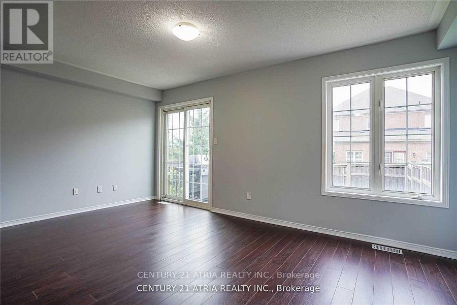 1424 Rennie Street, Oshawa, Ontario  L1K 0N8 - Photo 3 - E13750086