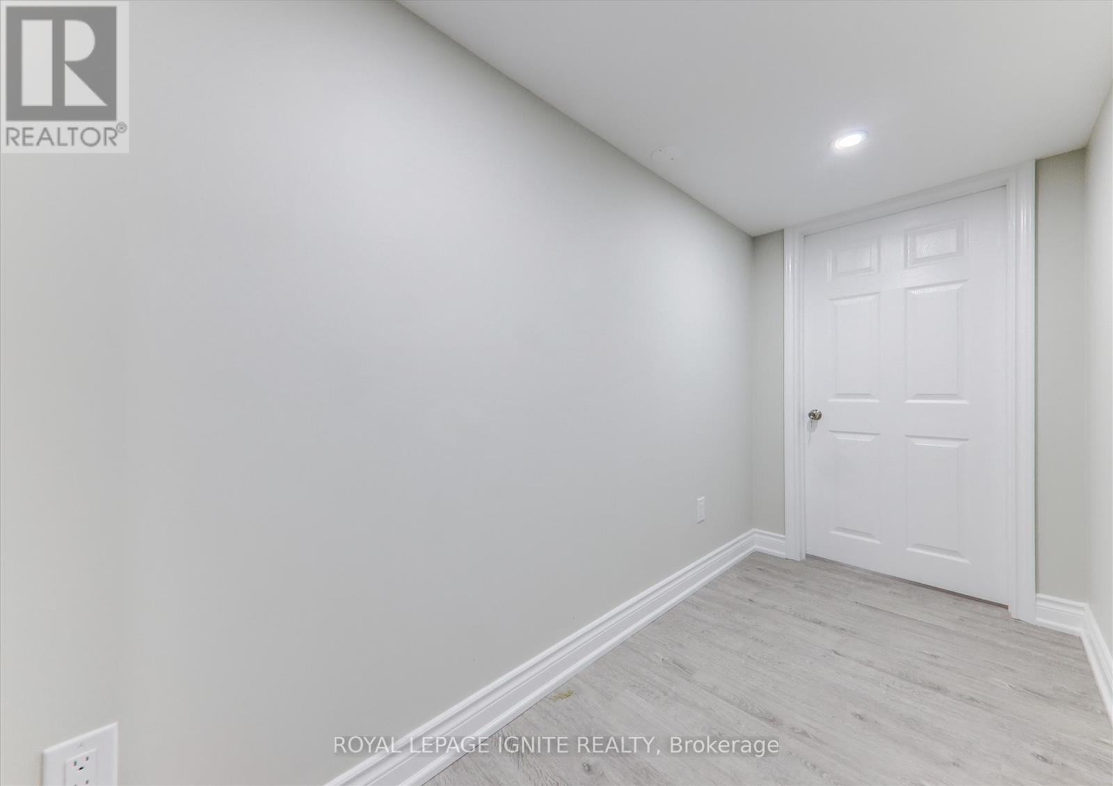 Basement - 15 Vanni Avenue, Markham, Ontario  L3S 0G3 - Photo 4 - N13750092