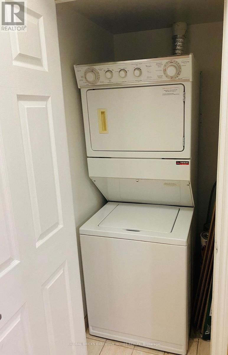 2402 - 3880 Duke Of York Boulevard, Mississauga, Ontario  L5B 4M7 - Photo 10 - W13750016