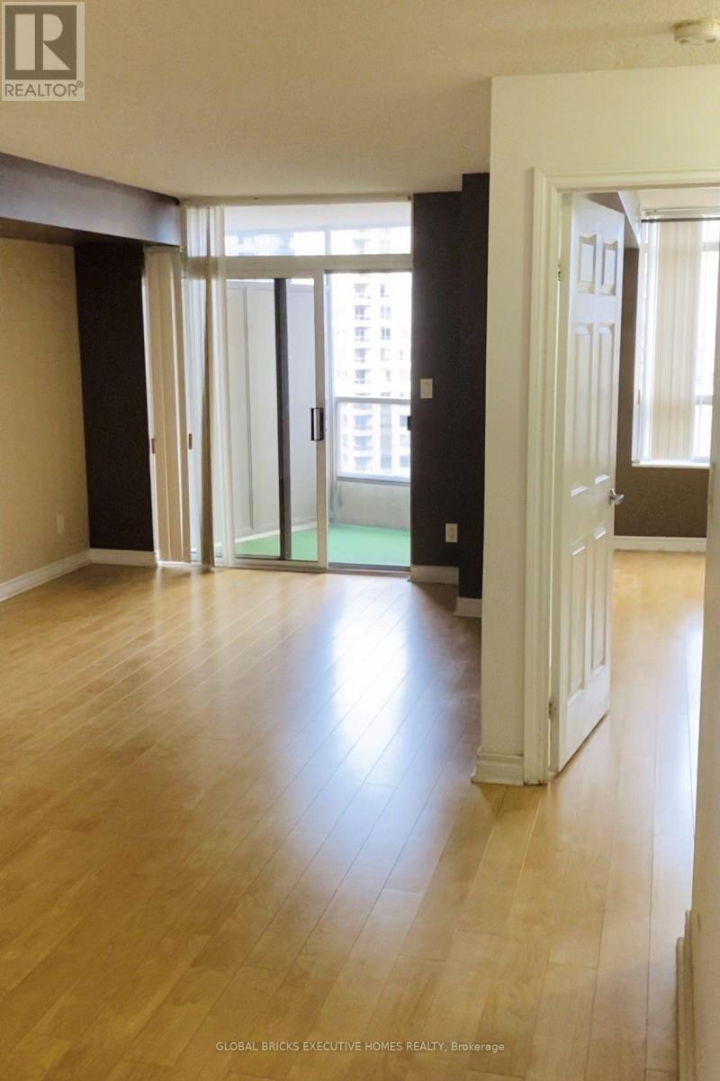 2402 - 3880 Duke Of York Boulevard, Mississauga, Ontario  L5B 4M7 - Photo 5 - W13750016