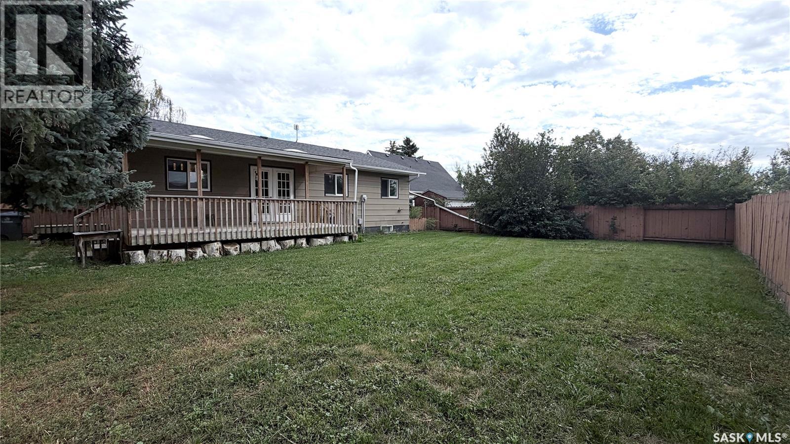 508 Mcgillivray Street, Outlook, Saskatchewan  S0L 2N0 - Photo 10 - SK047662