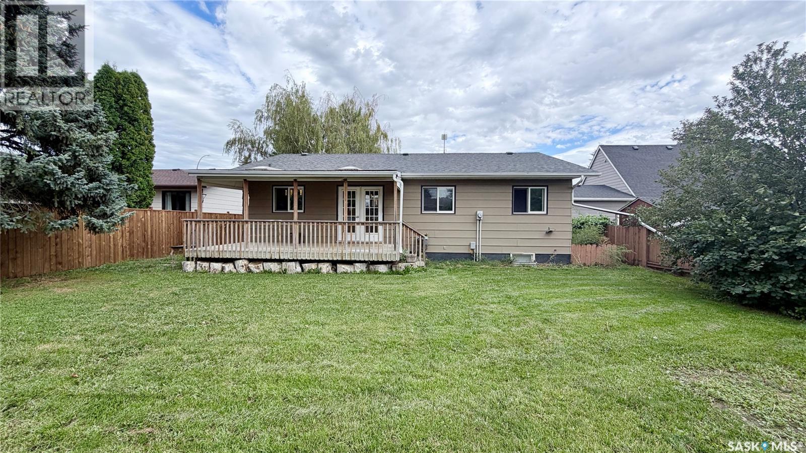 508 Mcgillivray Street, Outlook, Saskatchewan  S0L 2N0 - Photo 12 - SK047662